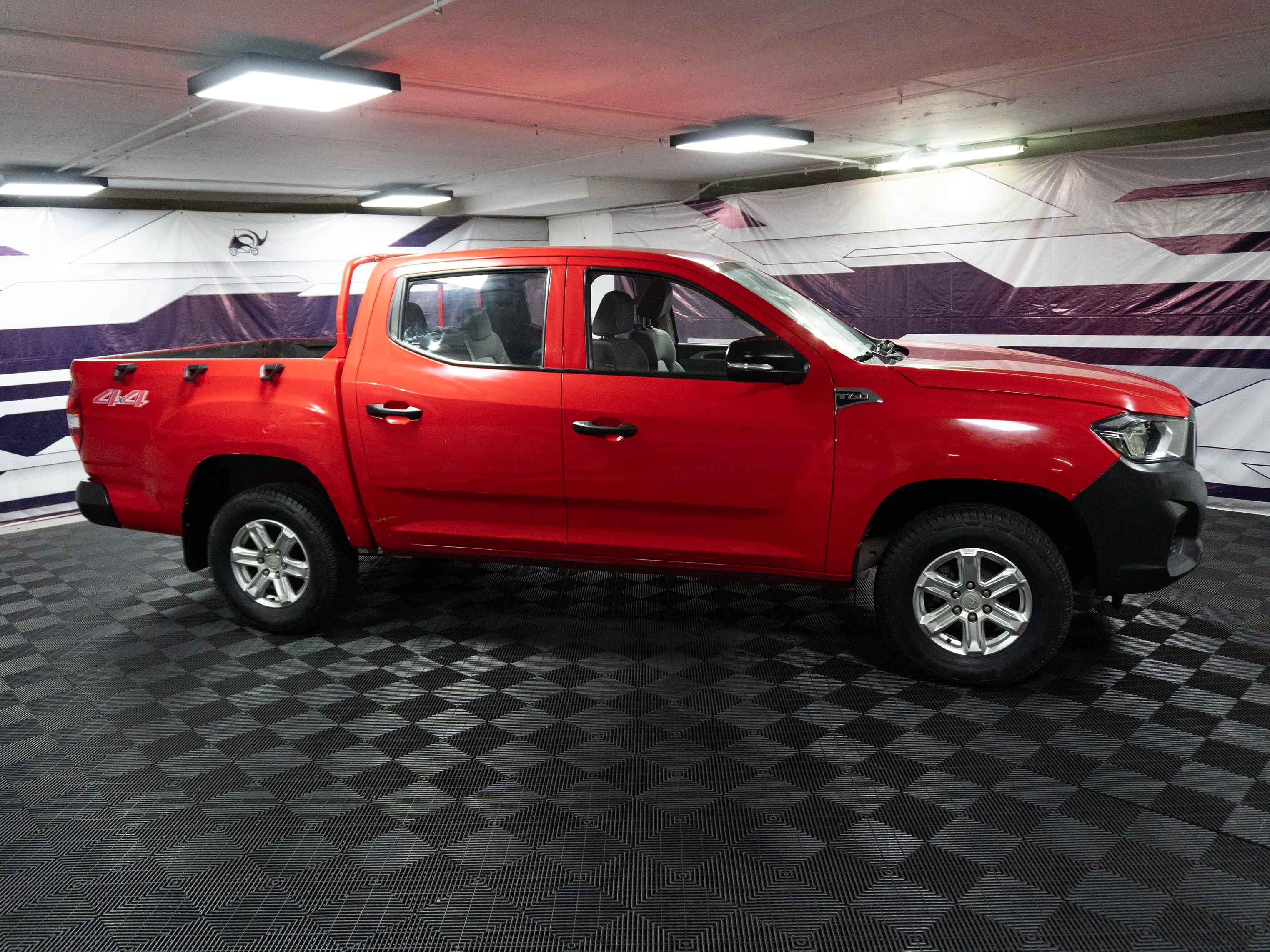 Maxus T60 — foto 8 de 26
