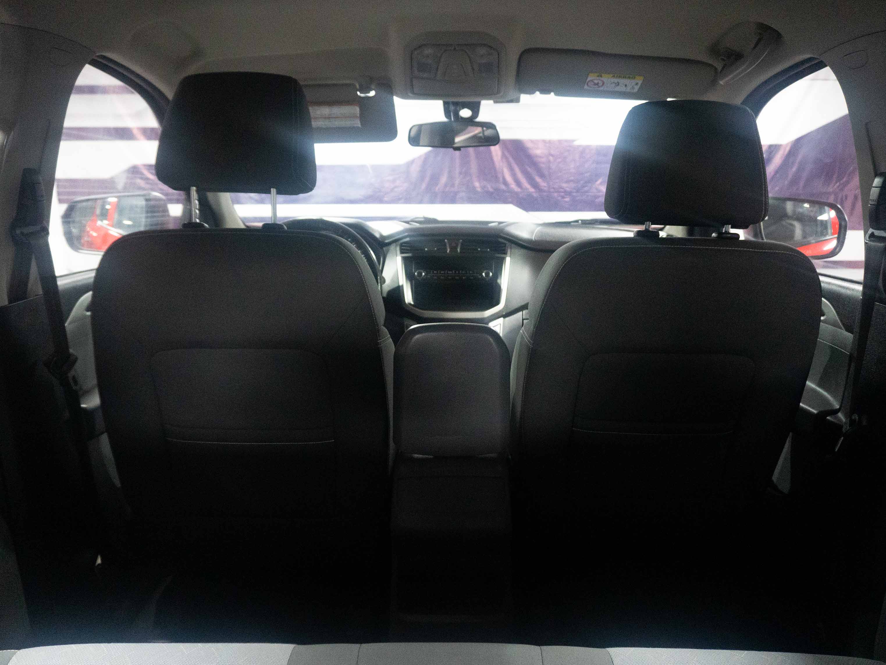 Maxus T60 — foto 25 de 26
