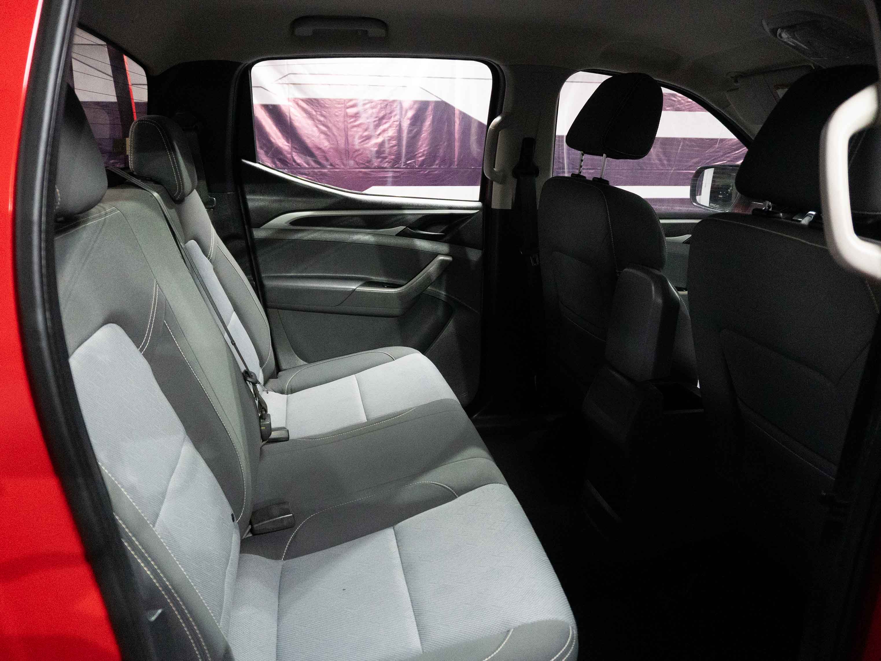 Maxus T60 — foto 19 de 26