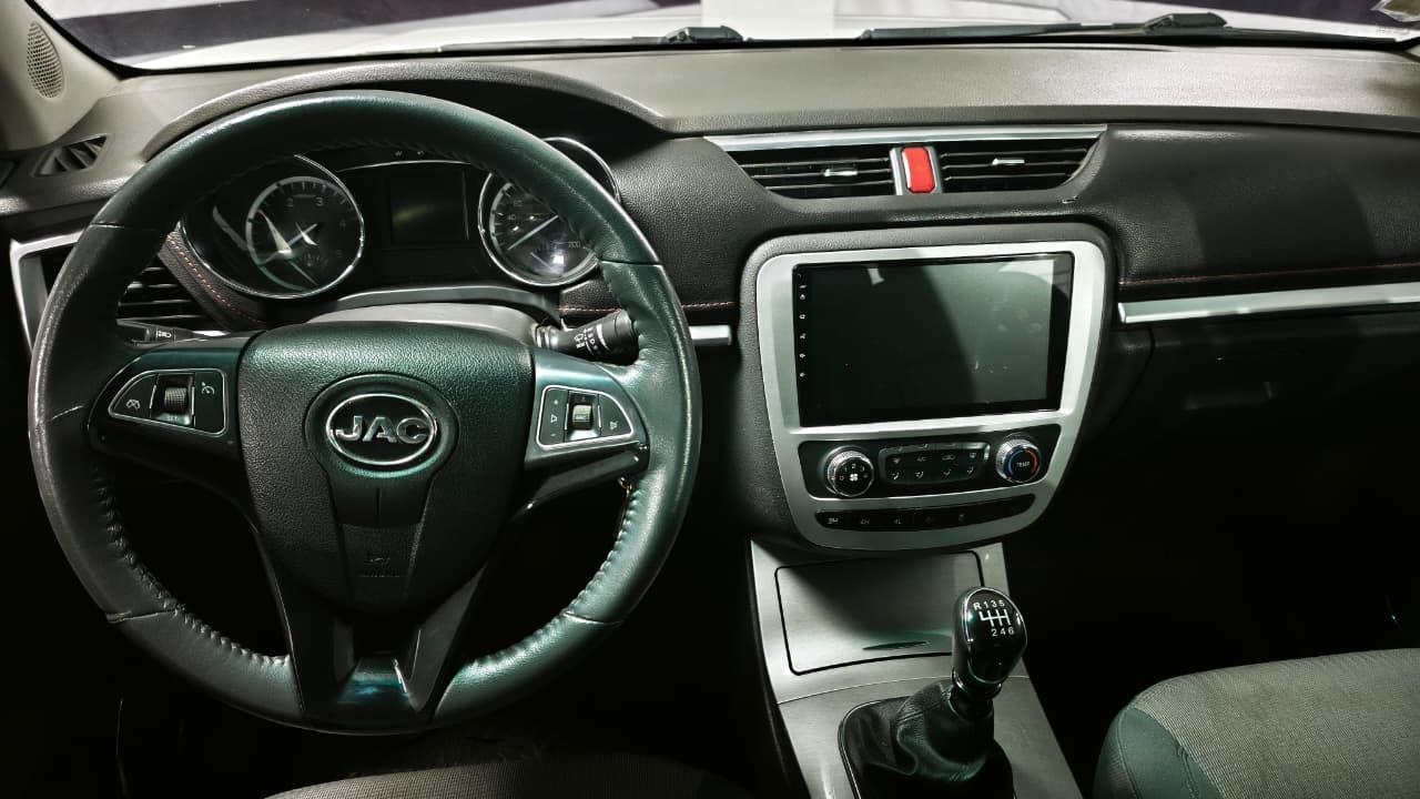 JAC T8 — foto 13 de 19