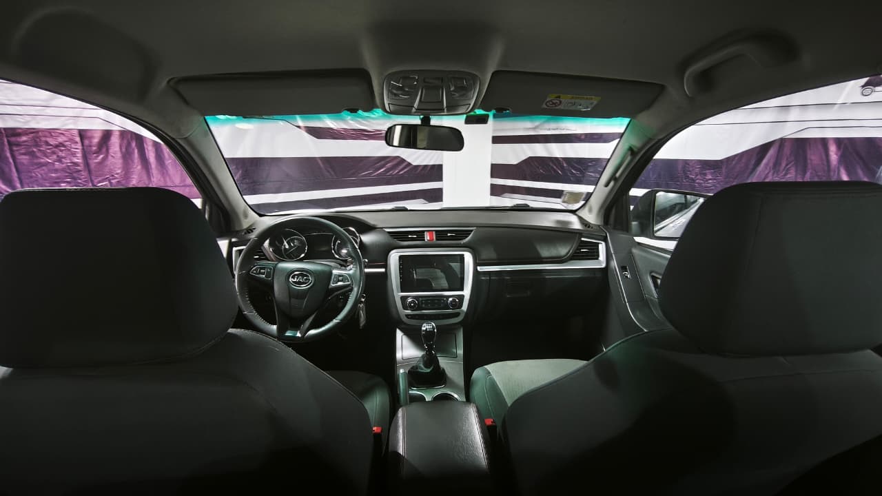 JAC T8 — foto 11 de 19