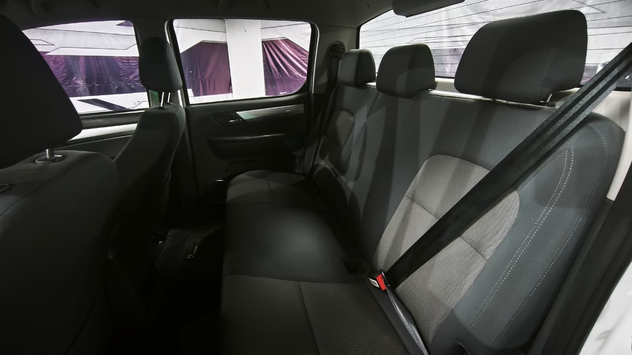 JAC T8 — foto 17 de 19