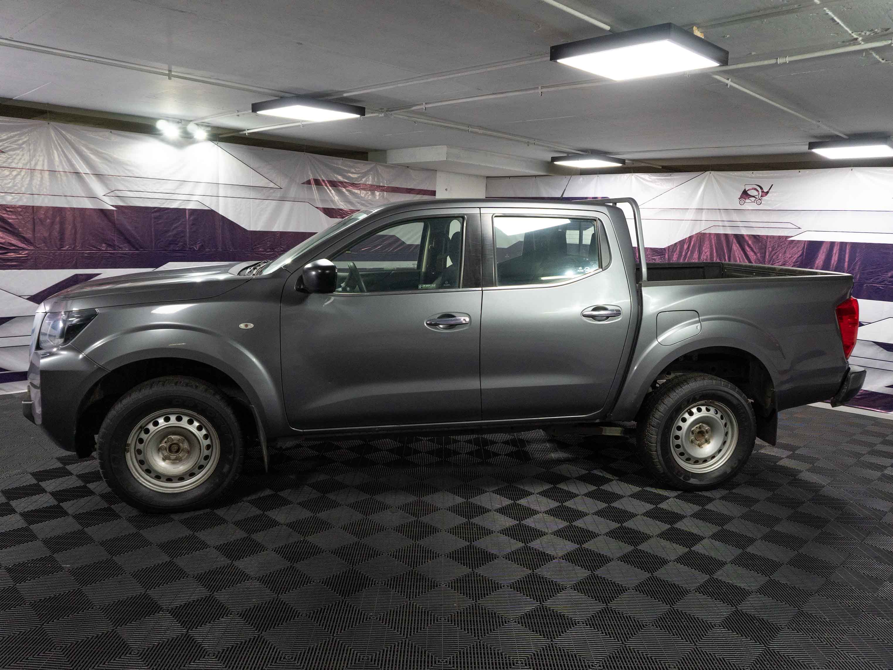 Nissan Navara 2.3 Xe — foto 12 de 26
