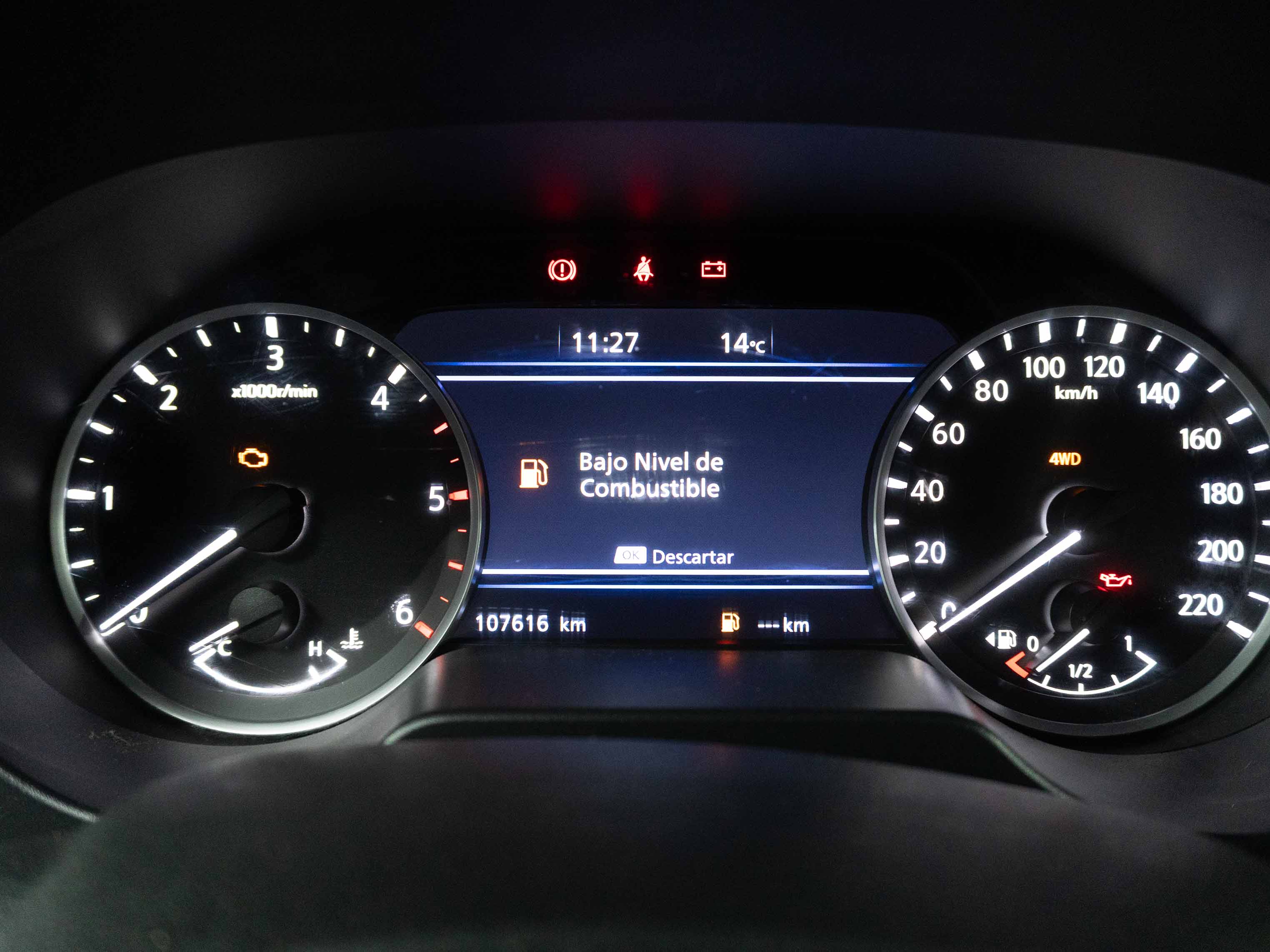 Nissan Navara 2.3 Xe — foto 25 de 26