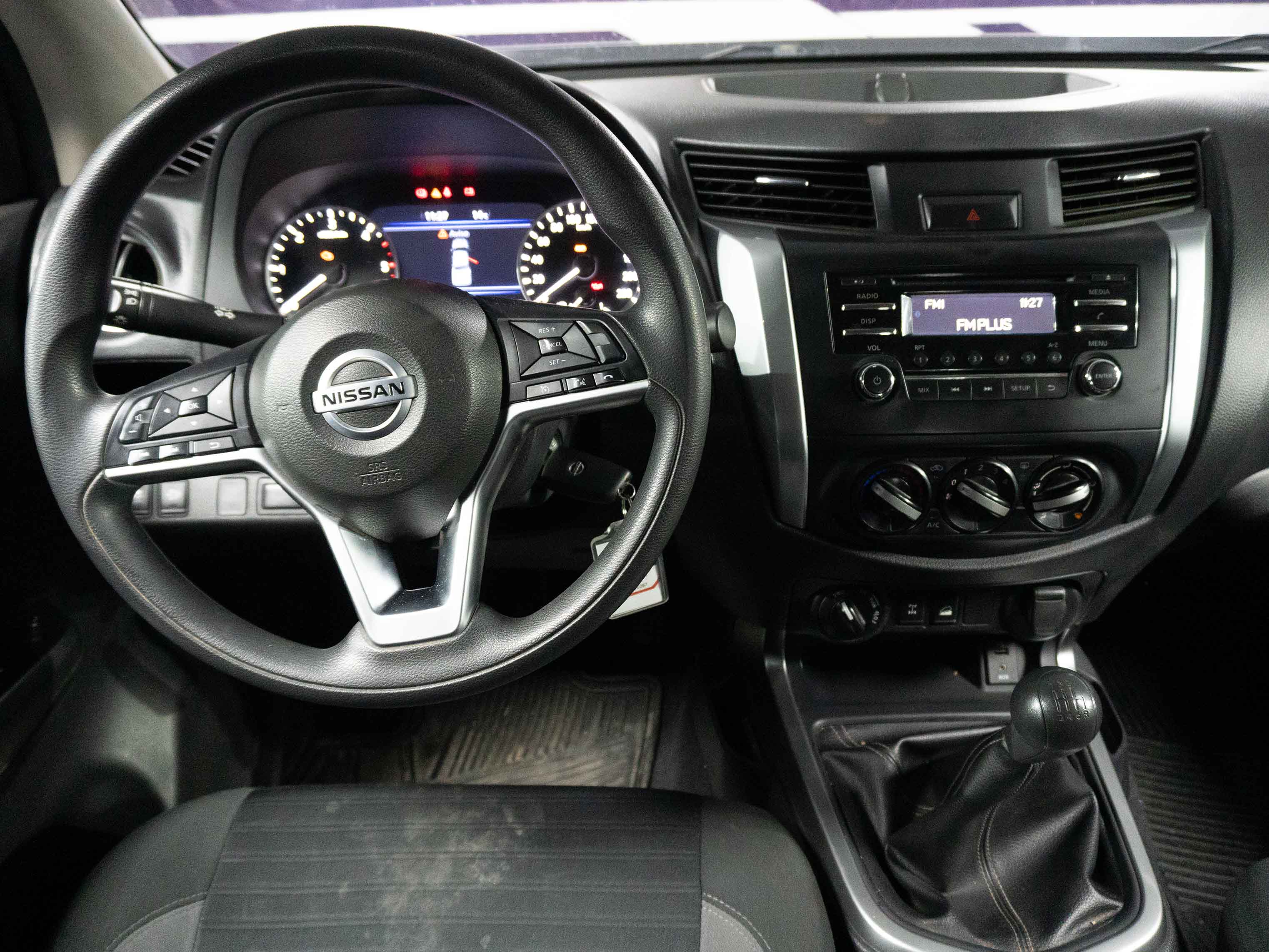 Nissan Navara 2.3 Xe — foto 22 de 26